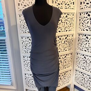 NWT Von Ronen V-Neck Ruched Midi Dress in Charcoal Gray Sz M